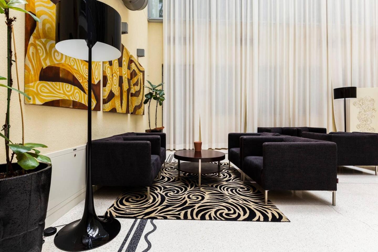 Roset Hotel & Residence براتسيلافا المظهر الخارجي الصورة