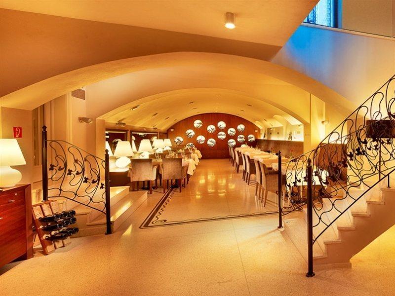 Roset Hotel & Residence براتسيلافا المظهر الخارجي الصورة