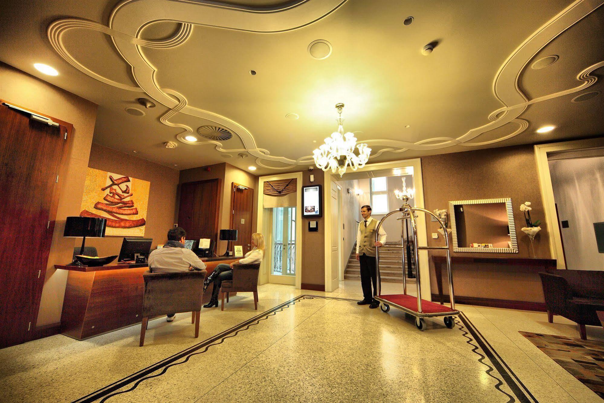 Roset Hotel & Residence براتسيلافا المظهر الخارجي الصورة