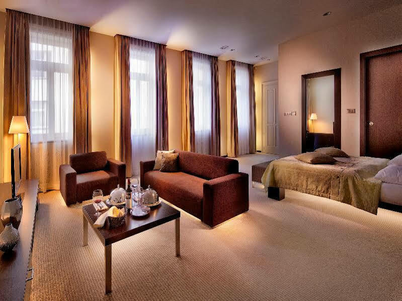Roset Hotel & Residence براتسيلافا المظهر الخارجي الصورة